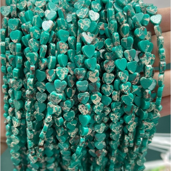 No_1046_Synthetic Green Imperial Jasper Flat Heart_6mm_(Sold Per Strand)