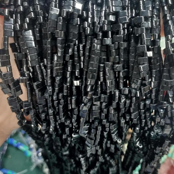 No_189_Synthetic Black Stone Double Hole Square Bead_5*2mm_(Sold Per Strand)
