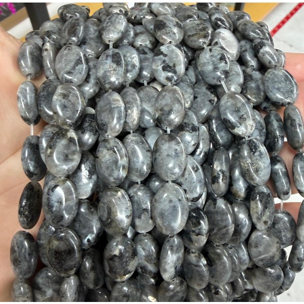 No_1372_Natural Black Labradorite Egg Shaped Bead_10*14mm_(Sold Per Strand)