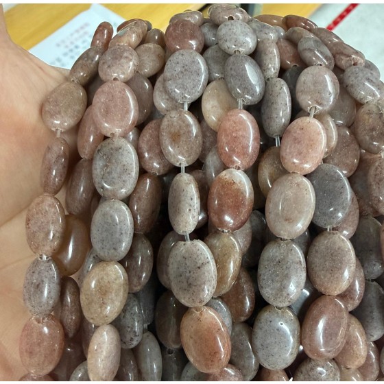 No_1393_Natural Strawberry Quartz Oval Bead_10*14mm_(Sold Per Strand)