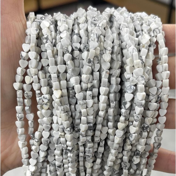 No_660_Natural White Turquoise Flat Heart_4mm_(Sold Per Strand)