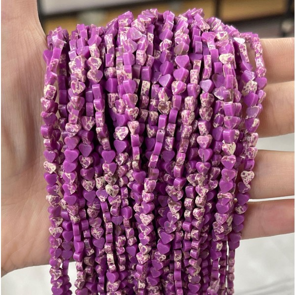 No_684_Synthetic Light Purple Imperial Jasper Flat Heart_4mm_(Sold Per Strand)
