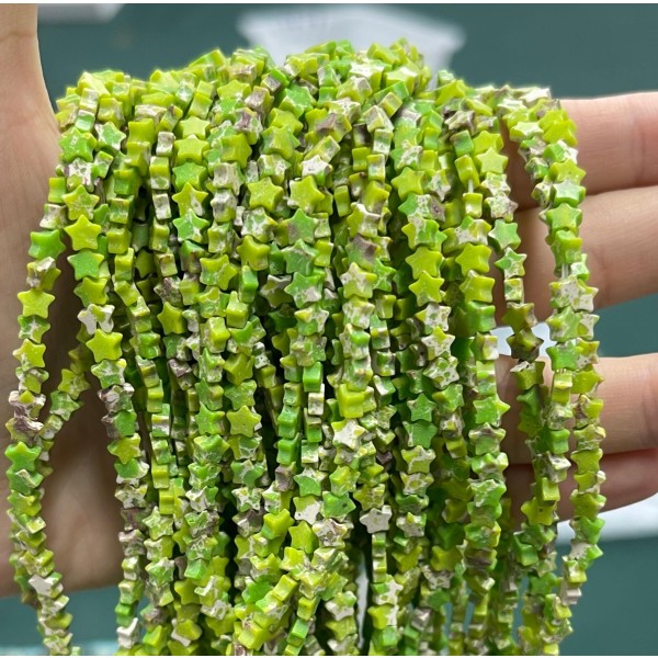 No_995_Synthetic Grass Green Imperial Jasper Flat Five Pointed Star_4mm_(Sold Per Strand)